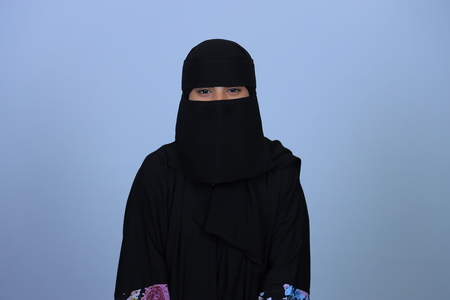 Pinky June jinsiy aloqa video Yalangoch etuk kotiblarning videolarini tomosha qiling